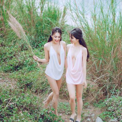 2 cô gái sexy - quyến rũ trong thung thũng với yếm 086