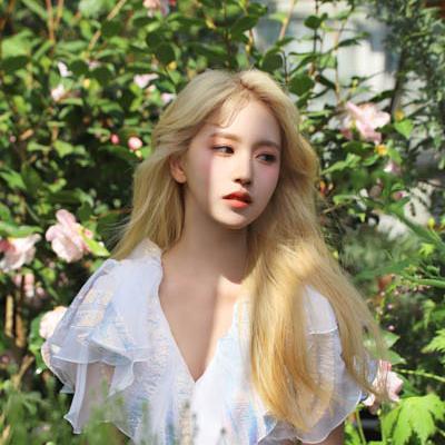 TWICE - 9th Mini Album “MORE &amp; MORE” Jacket Shooting 21