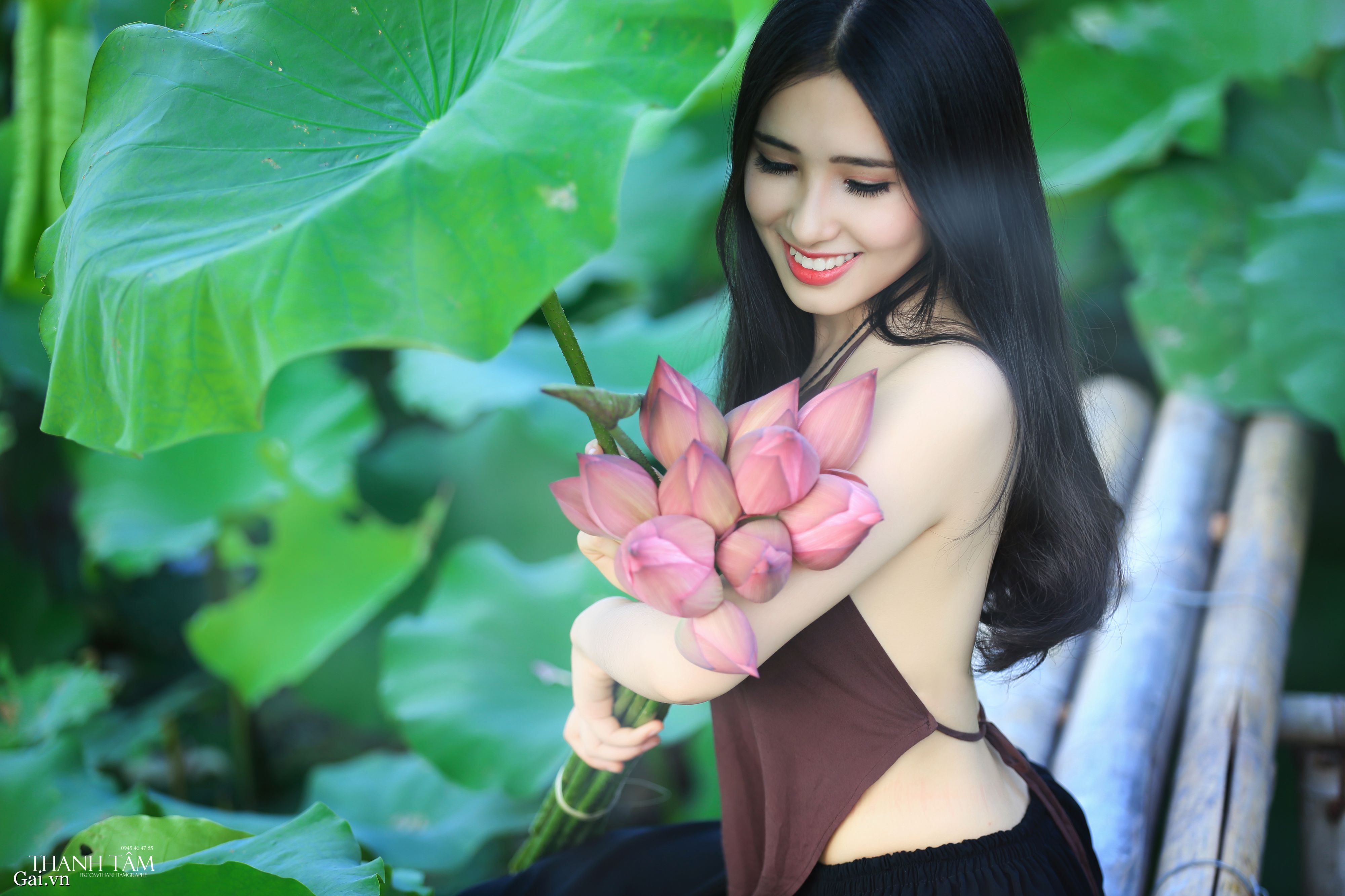 Gái xinh lồn hồng thủ dâm