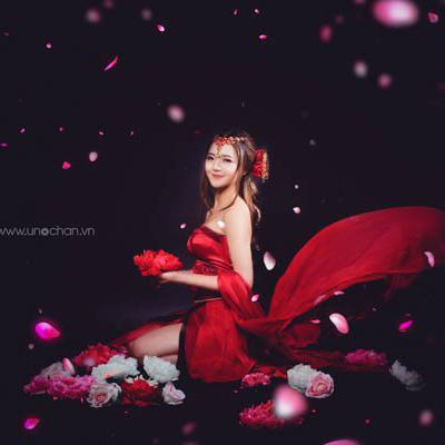 Lê Thu Hương cosplay game mobile 08