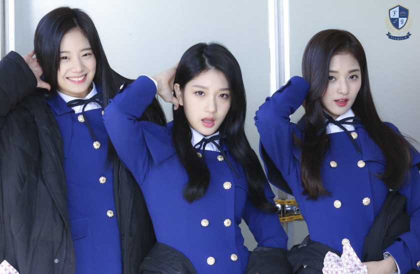 Fromis 9 - 1st Mini Album [To. Heart] Behind – photo 7
