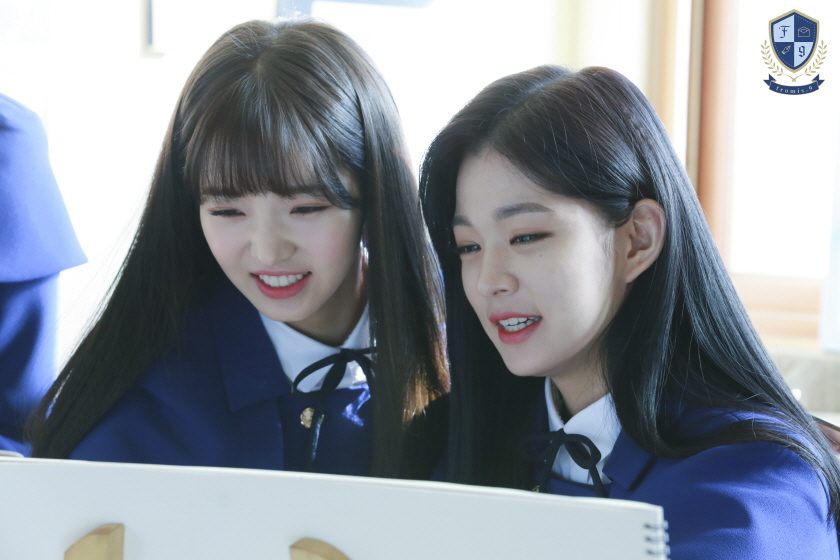 Fromis 9 - 1st Mini Album [To. Heart] Behind – photo 12
