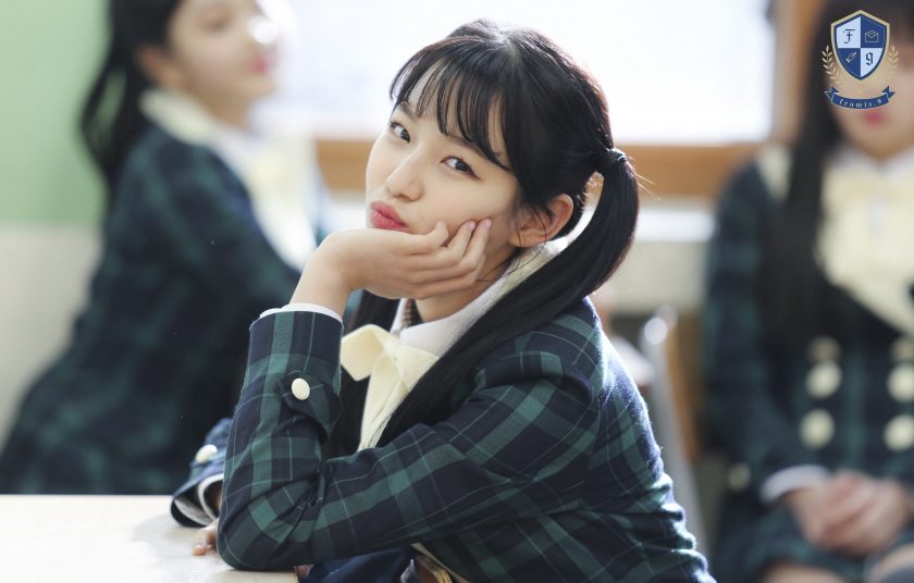 Fromis 9 - 1st Mini Album [To. Heart] Behind – photo 21