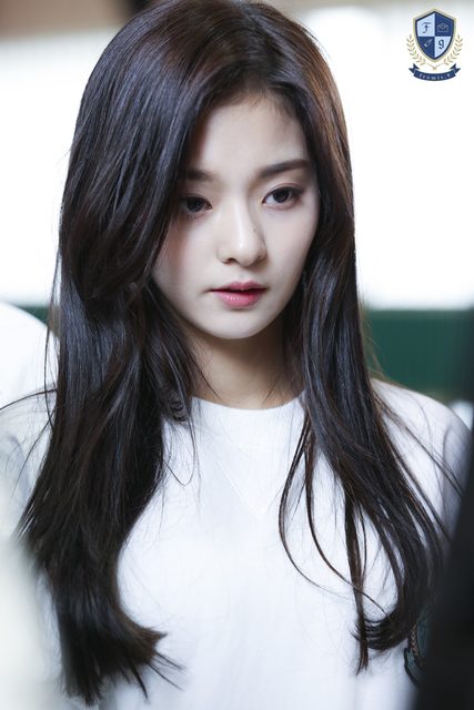 Fromis 9 - 1st Mini Album [To. Heart] Behind – photo 40