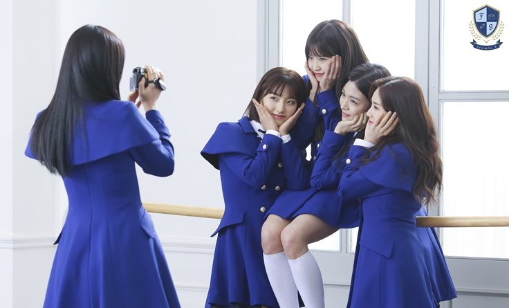 Fromis 9 - 1st Mini Album [To. Heart] Behind – photo 68
