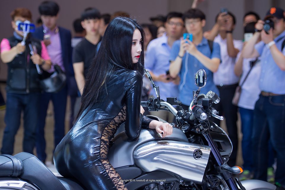 Han Yu Ri｜한유리 - Busan International Motor Show – photo 1