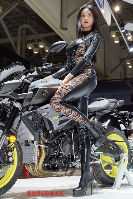 Han Yu Ri｜한유리 - Busan International Motor Show – photo 23