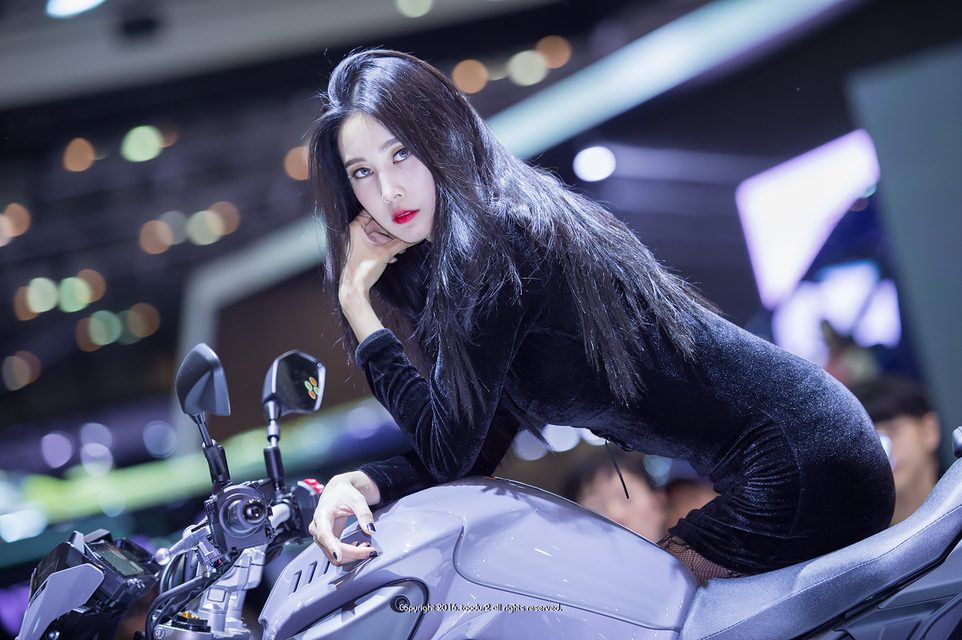 Han Yu Ri｜한유리 - Busan International Motor Show – photo 317