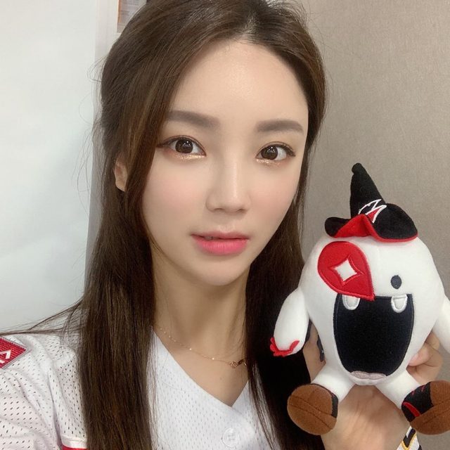 Jung Yoo Min｜정유민 – photo 23