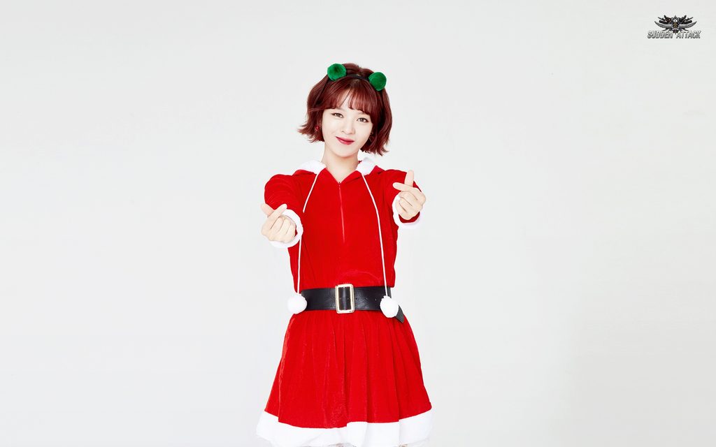TWICE - Sudden Attack Santa Girls – photo 2