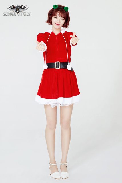 TWICE - Sudden Attack Santa Girls – photo 14