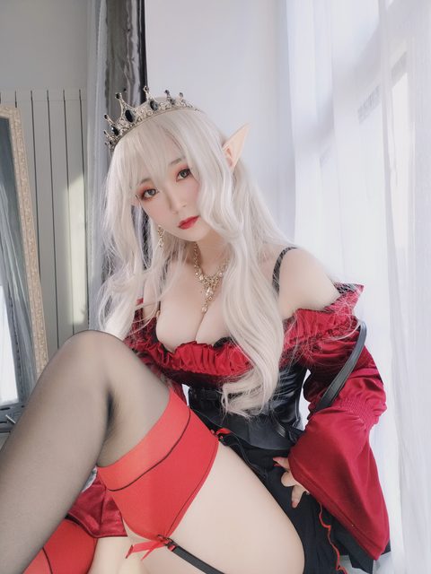 Baiyin81｜ Bạch Ngân 81 - Hấp Huyết Quỷ Hoàng Gia – photo 4