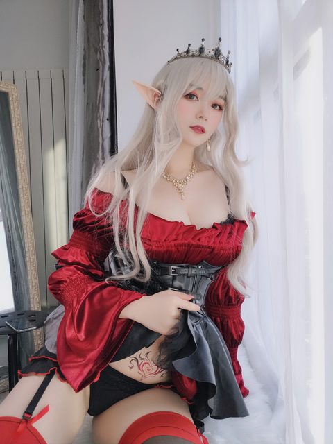 Baiyin81｜ Bạch Ngân 81 - Hấp Huyết Quỷ Hoàng Gia – photo 9