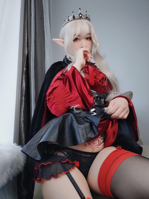 Baiyin81｜ Bạch Ngân 81 - Hấp Huyết Quỷ Hoàng Gia – photo 34