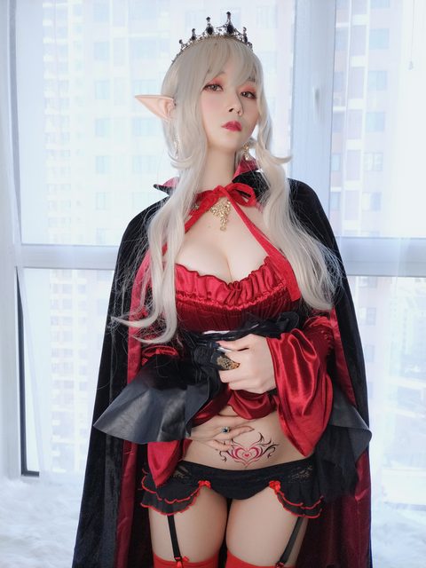 Baiyin81｜ Bạch Ngân 81 - Hấp Huyết Quỷ Hoàng Gia – photo 39