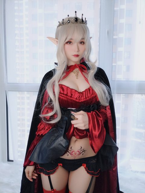 Baiyin81｜ Bạch Ngân 81 - Hấp Huyết Quỷ Hoàng Gia – photo 40