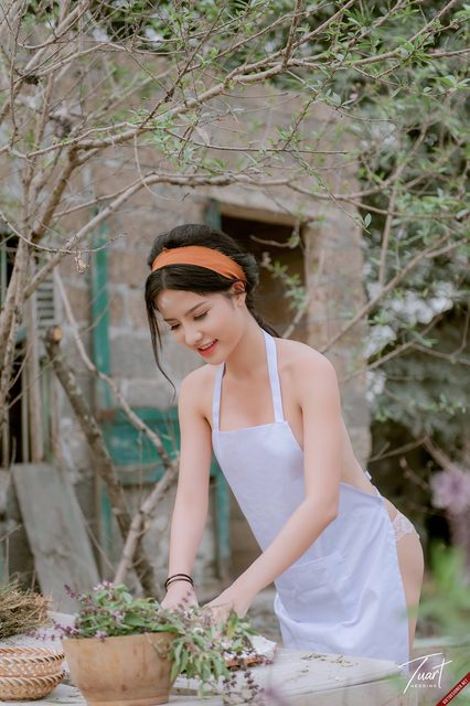 2 cô gái sexy - quyến rũ trong thung thũng với yếm – photo 6