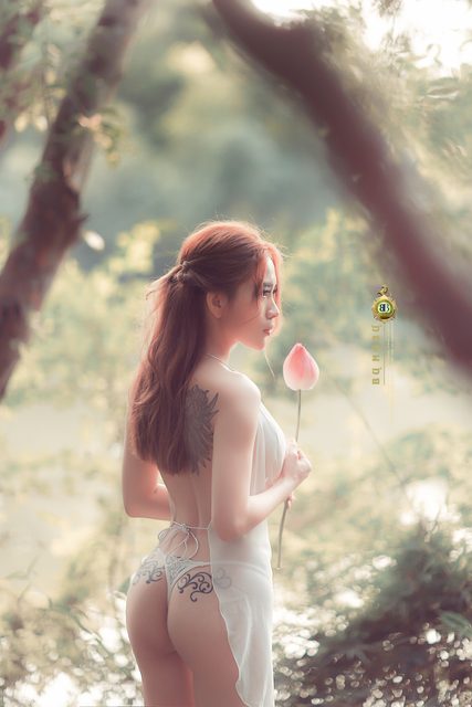 2 cô gái sexy - quyến rũ trong thung thũng với yếm – photo 27