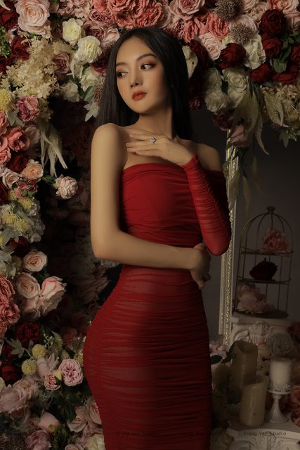 Cô gái xinh đẹp và Hoa – photo 4