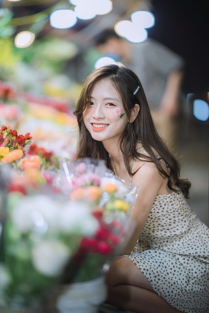 Hoài Linh - Tản bộ trên cánh đường hoa – photo 11