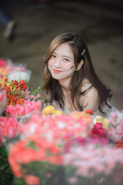 Hoài Linh - Tản bộ trên cánh đường hoa – photo 16