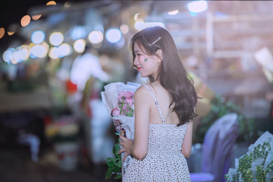 Hoài Linh - Tản bộ trên cánh đường hoa – photo 17