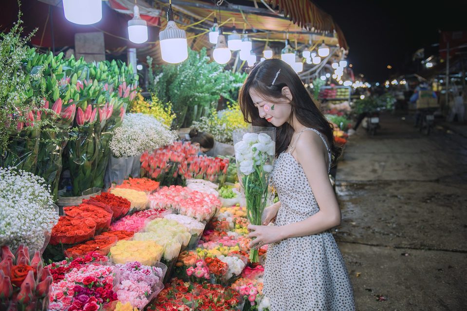 Hoài Linh - Tản bộ trên cánh đường hoa – photo 21