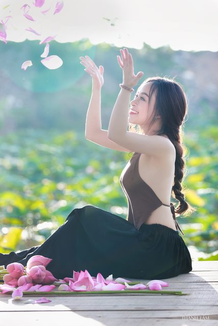 Hà Min - Gái xinh và hoa sen – photo 4