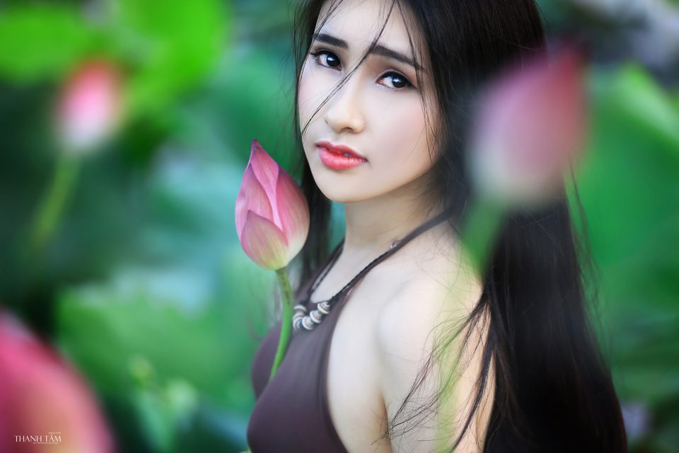 Hồng Rubyshi - Cô gái và hoa sen – photo 17