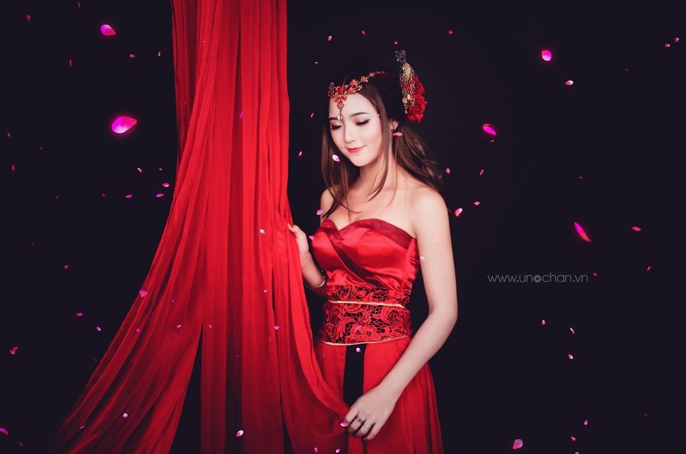 Lê Thu Hương cosplay game mobile – photo 7