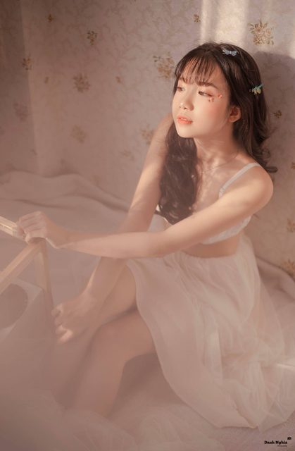 Trần Thị Anh Thư - Cánh bướm trắng xinh đẹp – photo 1