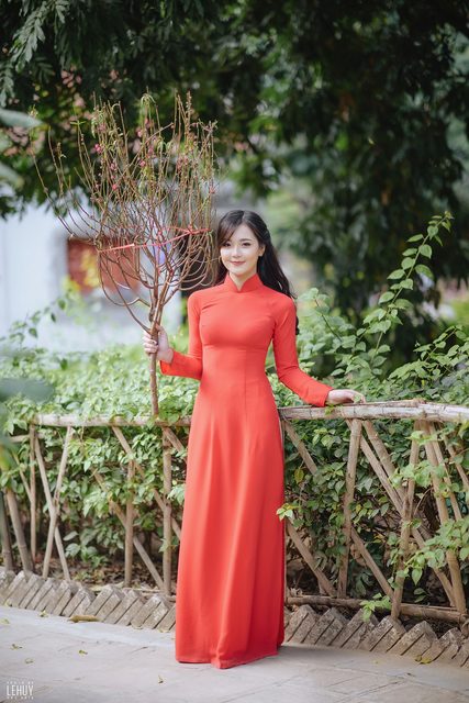 Áo Dài Đỏ Việt Nam – photo 1