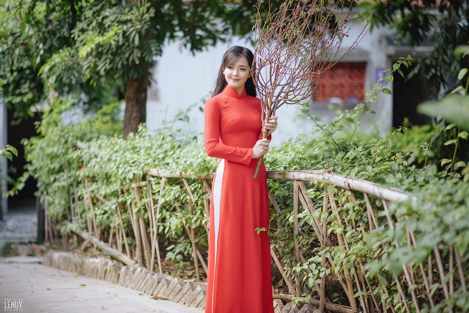 Áo Dài Đỏ Việt Nam – photo 2