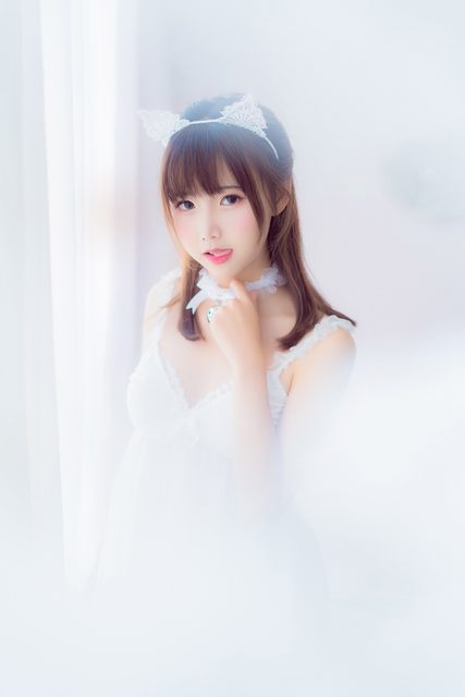 Bộ Đồ Ngủ Màu Trắng - 吊带白睡衣 – photo 2