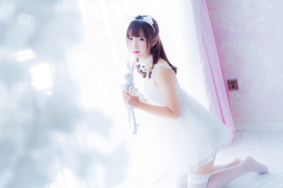 Bộ Đồ Ngủ Màu Trắng - 吊带白睡衣 – photo 9