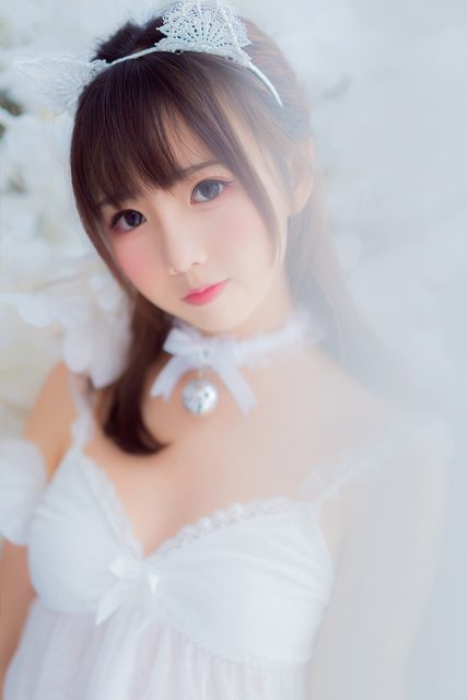 Bộ Đồ Ngủ Màu Trắng - 吊带白睡衣 – photo 48