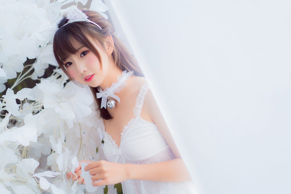 Bộ Đồ Ngủ Màu Trắng - 吊带白睡衣 – photo 50
