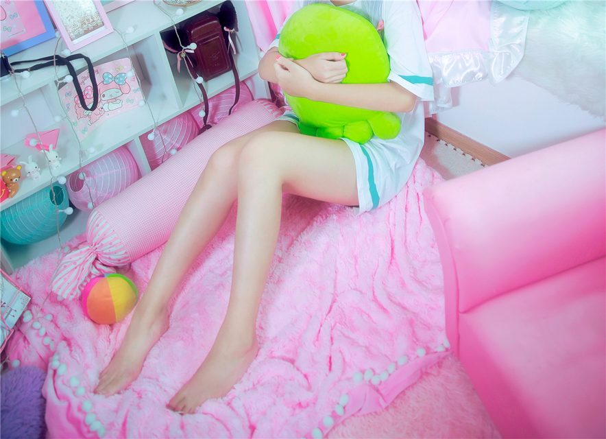 Em Gái Và Sườn Xám Đỏ - 妹妹和红色旗袍 – photo 5