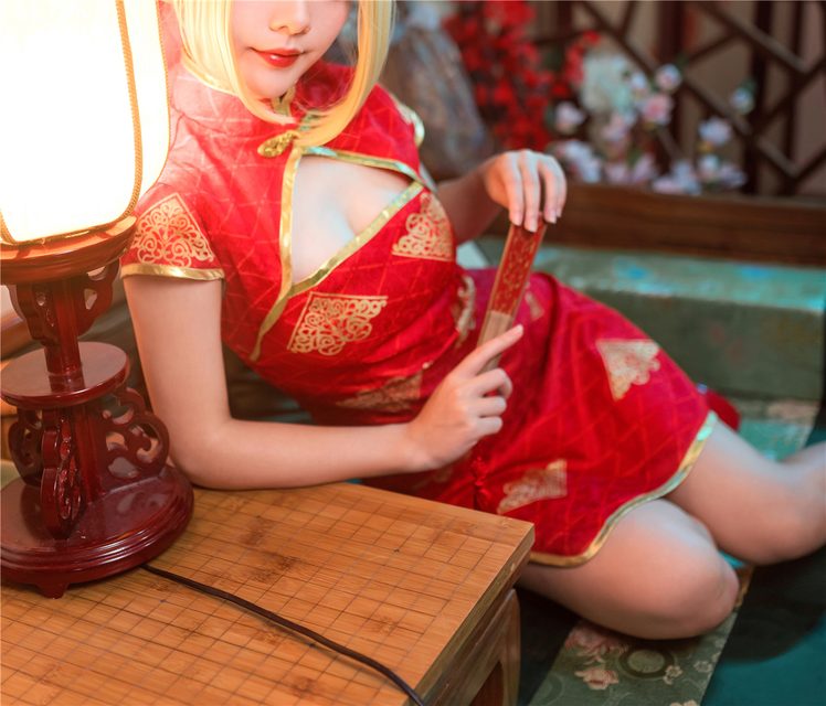 Em Gái Và Sườn Xám Đỏ - 妹妹和红色旗袍 – photo 13
