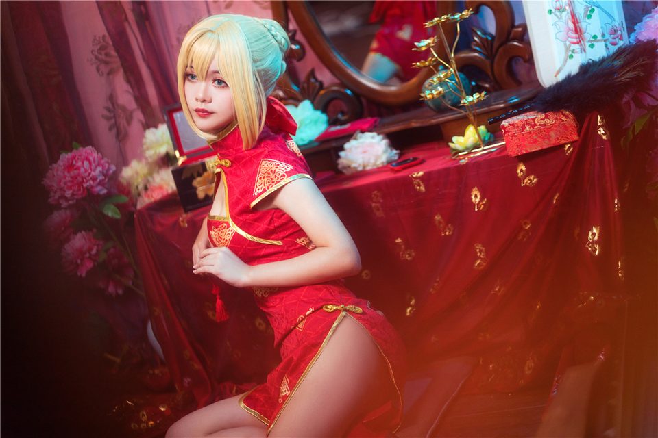 Em Gái Và Sườn Xám Đỏ - 妹妹和红色旗袍 – photo 15