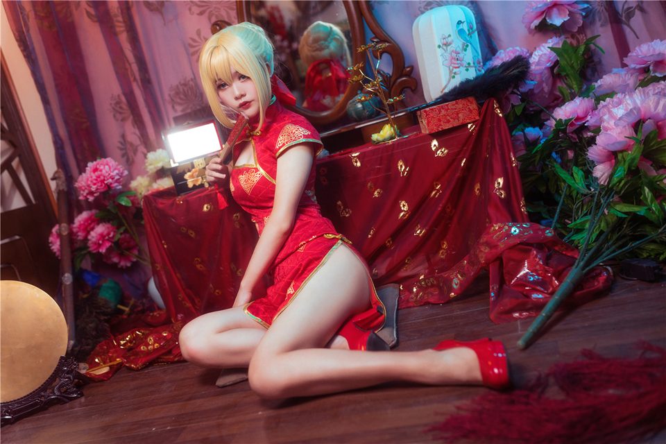 Em Gái Và Sườn Xám Đỏ - 妹妹和红色旗袍 – photo 22