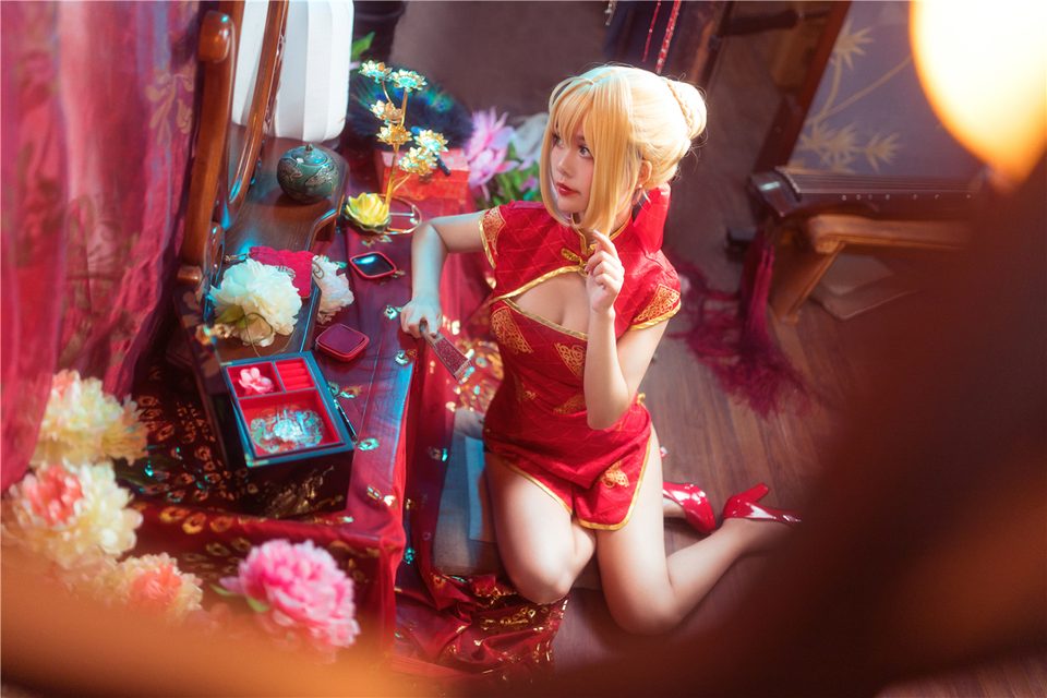 Em Gái Và Sườn Xám Đỏ - 妹妹和红色旗袍 – photo 23