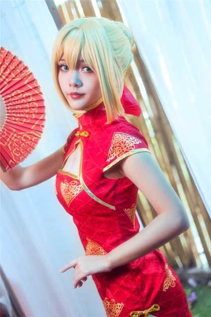 Em Gái Và Sườn Xám Đỏ - 妹妹和红色旗袍 – photo 25