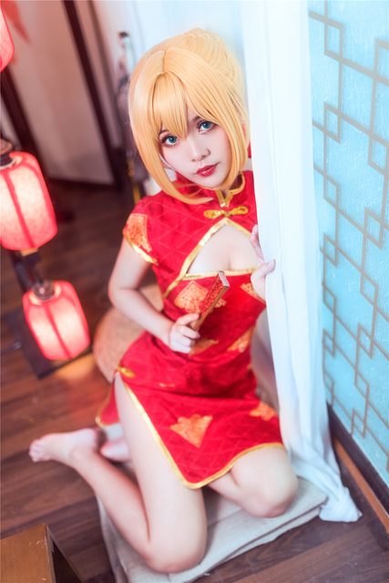 Em Gái Và Sườn Xám Đỏ - 妹妹和红色旗袍 – photo 29