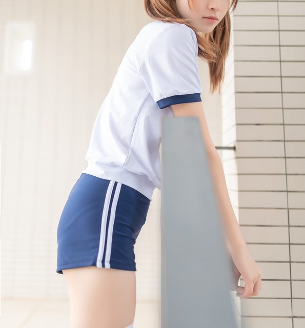 Mặc Đồ Thể Dục Trước Lớp Học - 在教室门前穿体操服 – photo 50