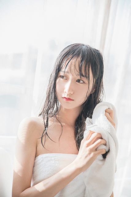 Mộc Miên Miên Tắm - 木棉棉洗白白 – photo 1