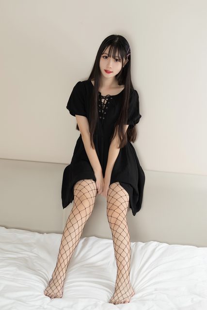 Tất Lưới Đen - 黑色网袜 – photo 2