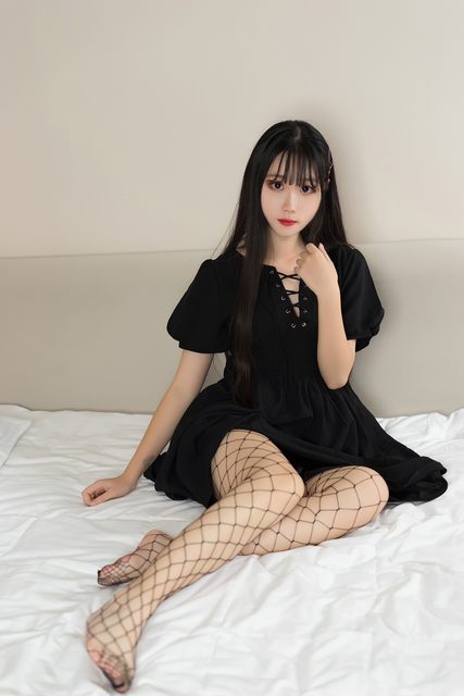 Tất Lưới Đen - 黑色网袜 – photo 40