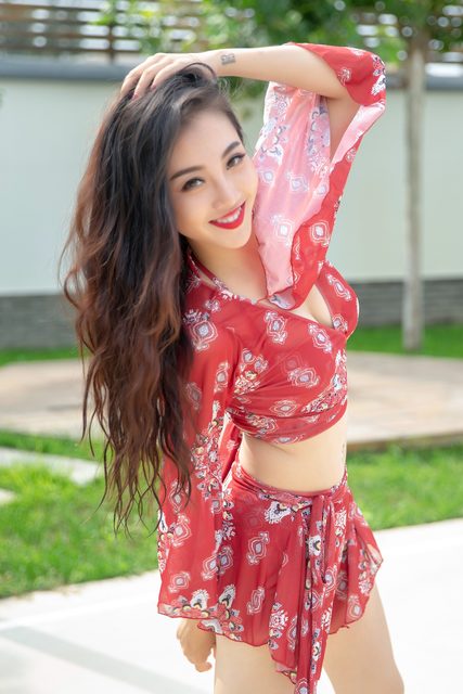 Tỷ Tỷ Mang Ngươi Ăn Gà - 姐姐带你吃鸡 – photo 40