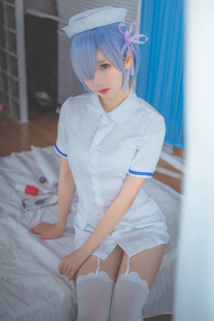 Y Tá Tỷ Tỷ Và Sườn Xám - 护士姐姐和旗袍 – photo 1